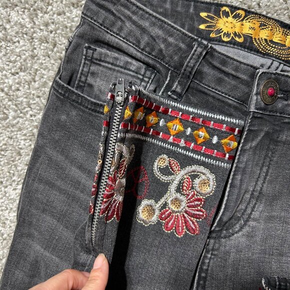 Desigual Exotic Jeans Black Embroidered Floral Pattern Slim Fit Womens Denim - Picture 4 of 14